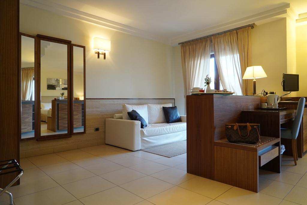 Suites&Residence Hotel Pozzuoli Exterior foto