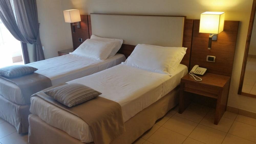 Suites&Residence Hotel Pozzuoli Exterior foto